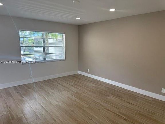 4th image of 862 Flanders St #862-R