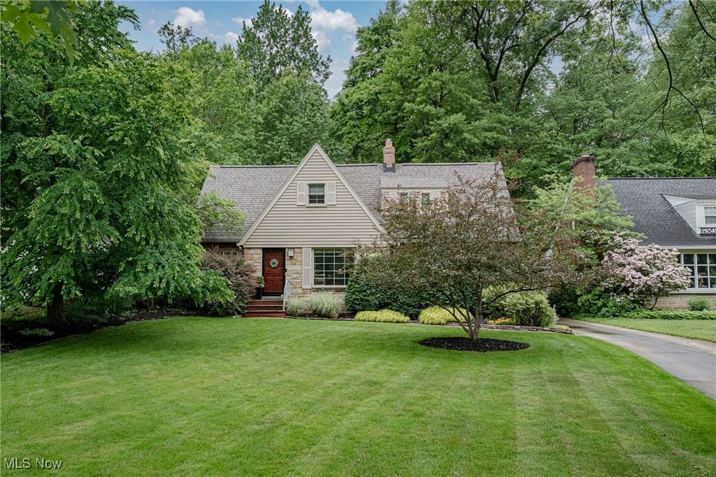 Real estate listing image