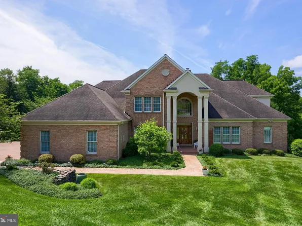 1190 Overbrook Cir, York, PA 17403