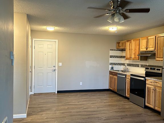 4th image of 1180 Pine St NE #1112