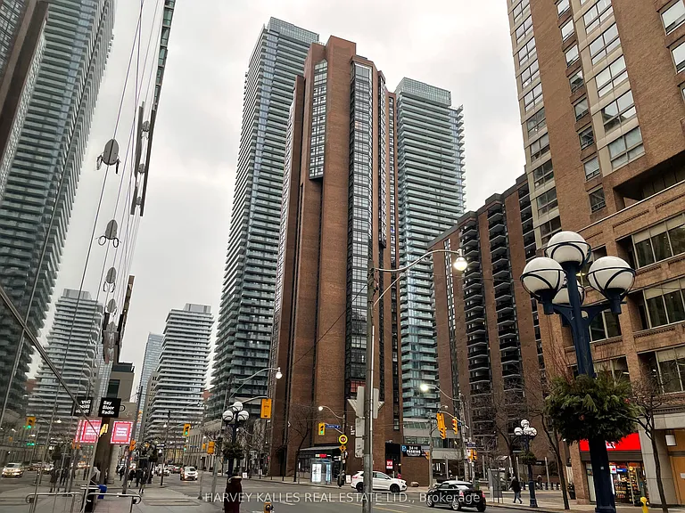 55 Charles St W #3101 — Photo 1