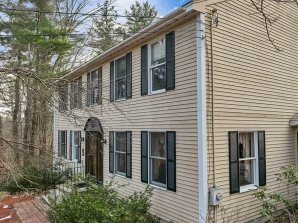 4 Chubbuck Road, Bedford, NH 03110