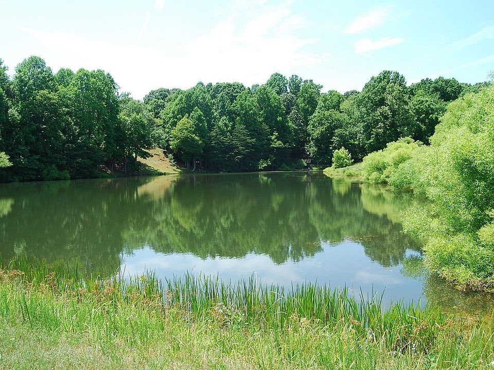 2nd image of 0 Boone Hill Dr Lot 2