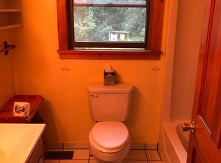 25 Lake Rd, Ballston Lake, NY 12019