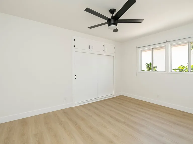 15301 Eastwood Ave - Standalone Home with Private Patio! — Photo 19
