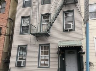 82 Thorne St APT 1, Jersey City, NJ 07307