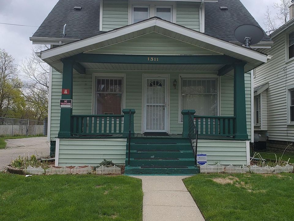 1st image of 1311 W Hillsdale St
