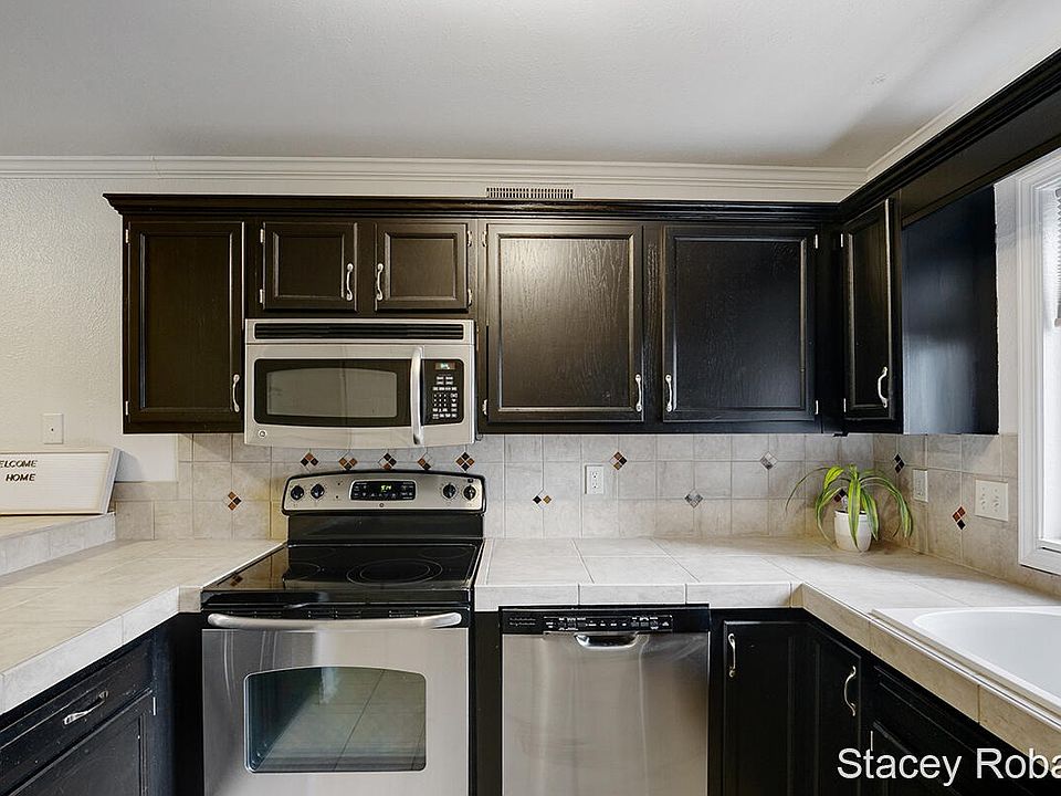 1st image of 3312 Devonwood Hls NE APT B