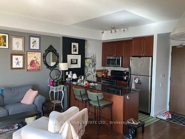 4196 Dundas St W #605 — Photo 5