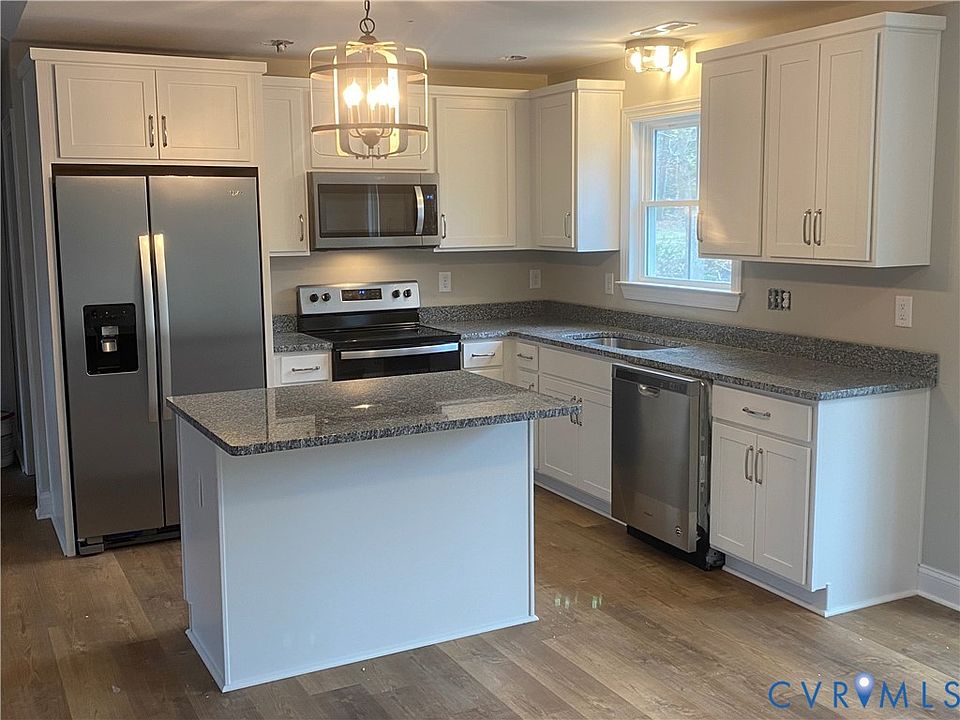 2nd image of 2817 Bermuda Ave