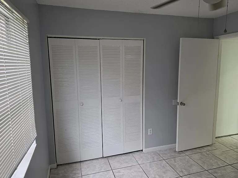 20805 NE 8th Ct #103 — Photo 11