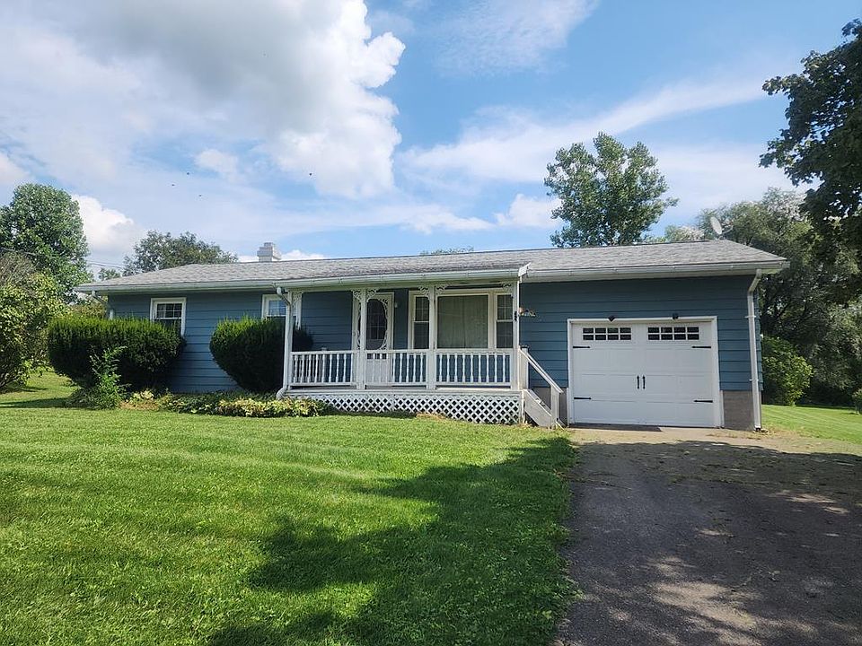 1st image of 32 Shamrock Dr