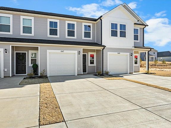 3rd image of 647 Hampton Drive #5c
