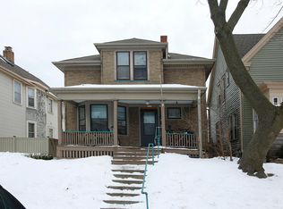 1715 E Riverside Pl, Milwaukee, WI 53211