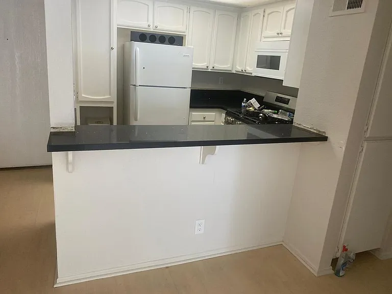 7800 Topanga Canyon Blvd #212 — Photo 12