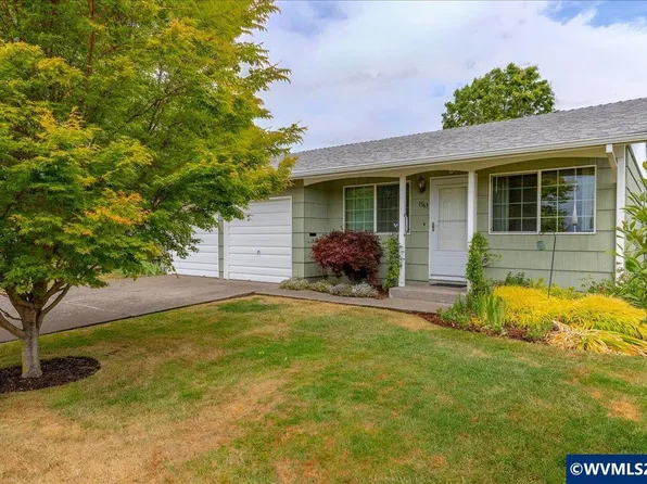 1563 Vanderbeck Ln, Woodburn, OR 97071