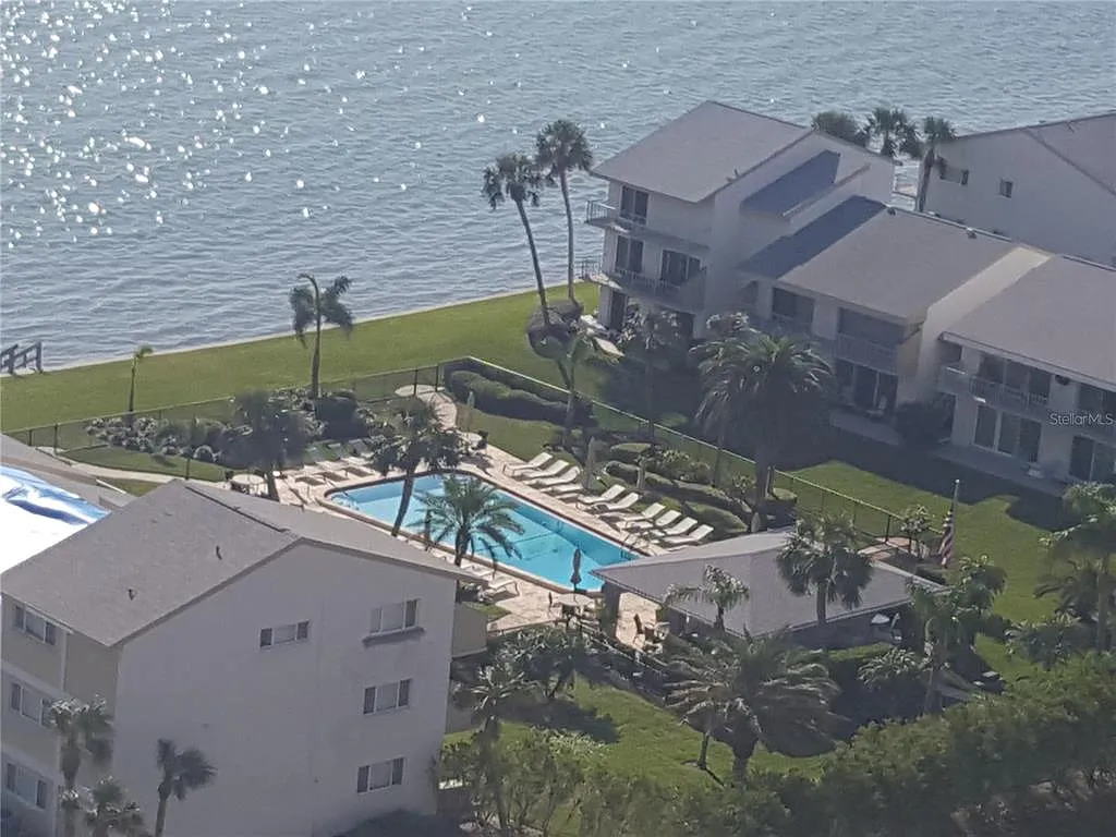 1 bed, 1.5 bath, 760 sqft, $1,700 — Photo 3