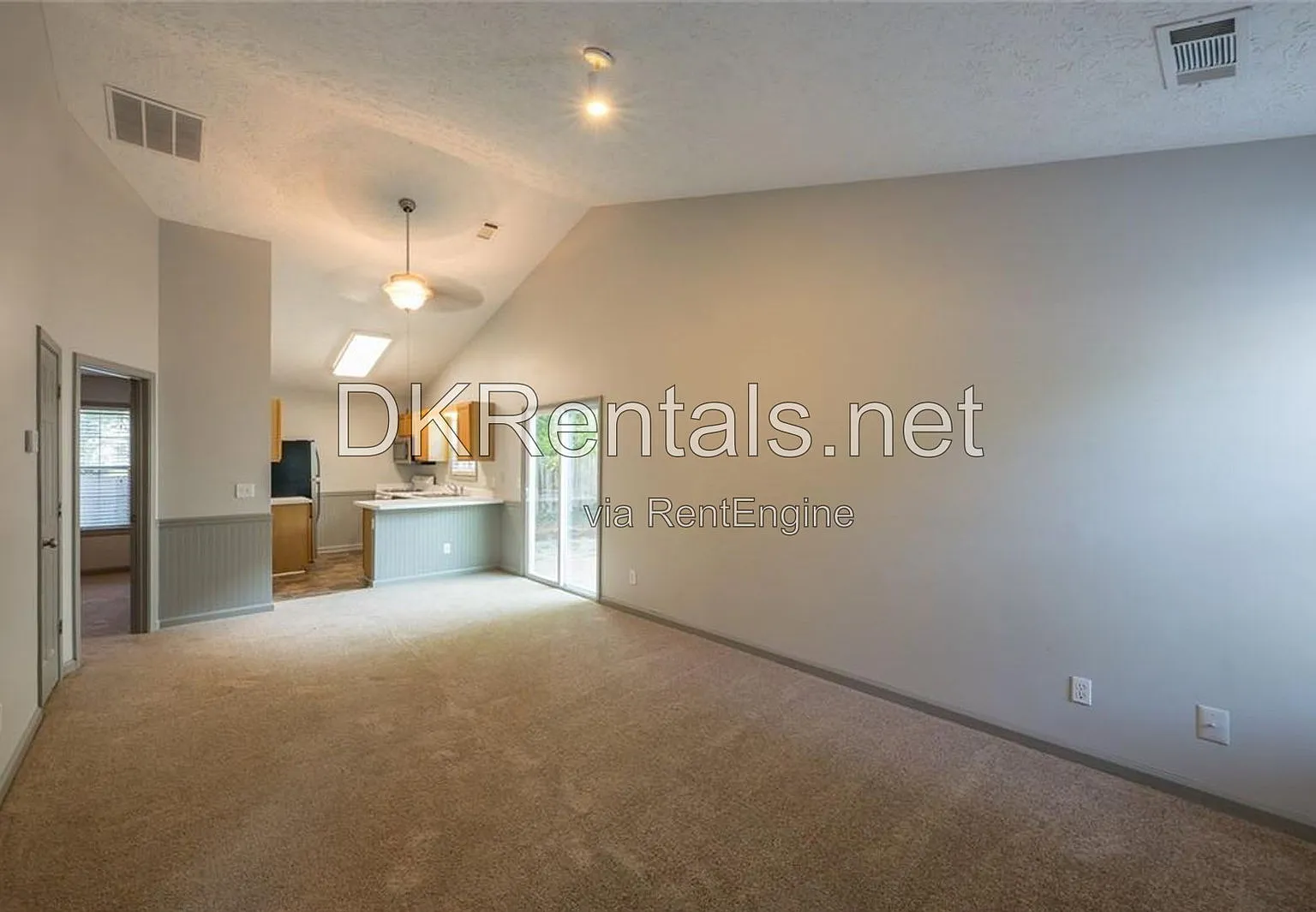 2 bed, 1.0 bath, 788 sqft, $1,650 — Photo 4
