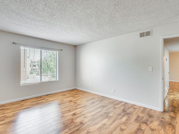4th image of 540 N May St APT 2125