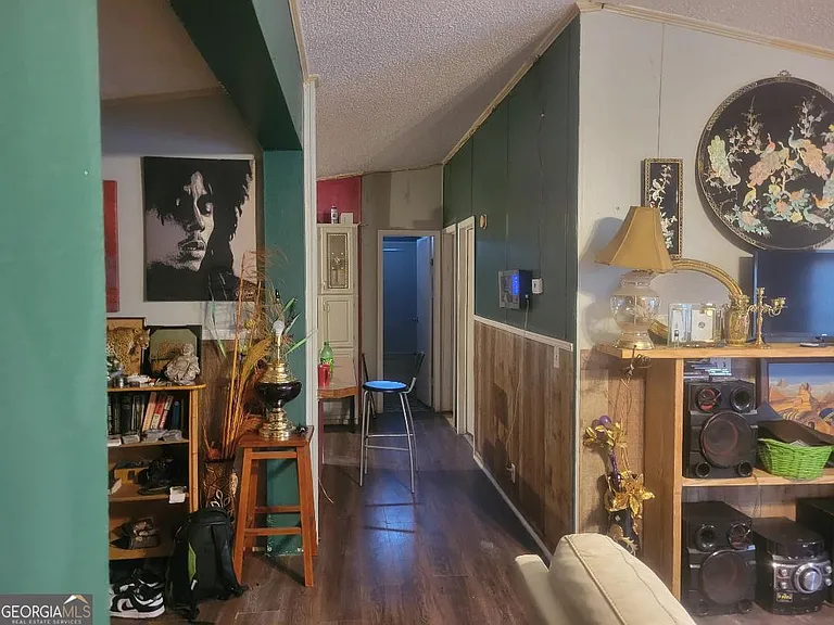 74 Daniel Dr — Photo 3