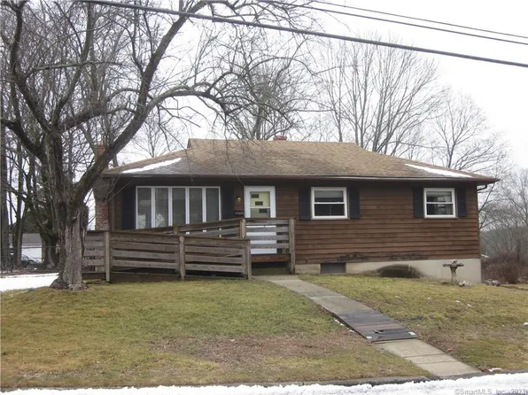 4 Larry Street, Norwich, CT 06360