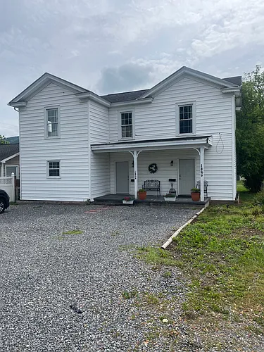 1464 Forest Ave Photo 1