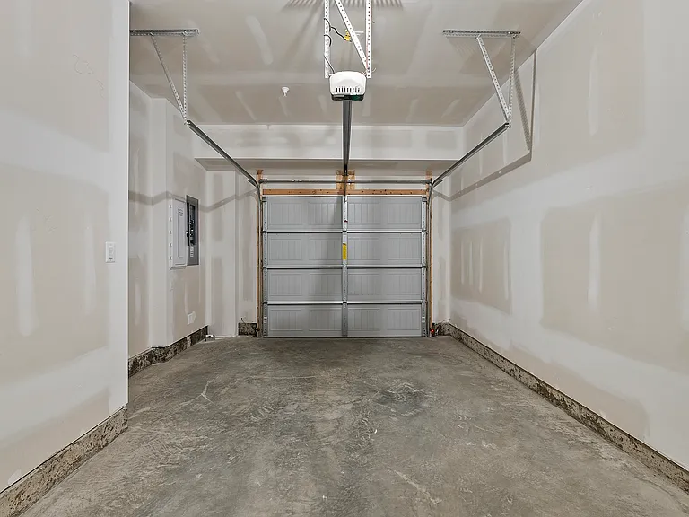 1509 Moore St — Photo 4