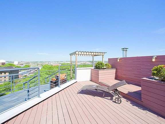 100 Maspeth Deck