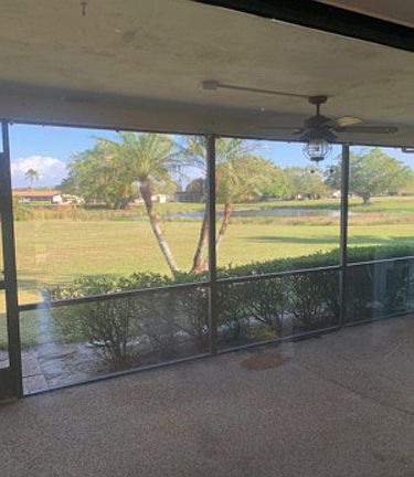 3rd image of 4759 Lakewood Blvd