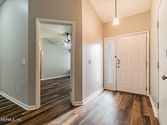 4th image of 1343 Bear Run Blvd