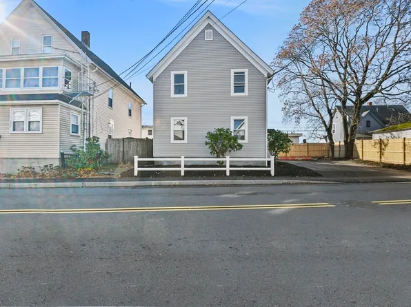 426 Washington St, Taunton, MA 02780