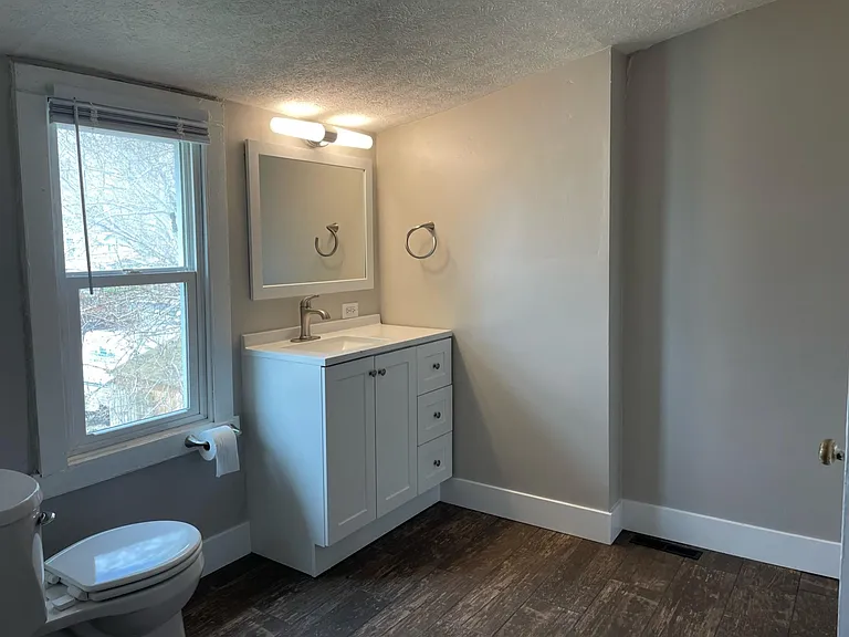 524 E Jenkins Ave — Photo 7