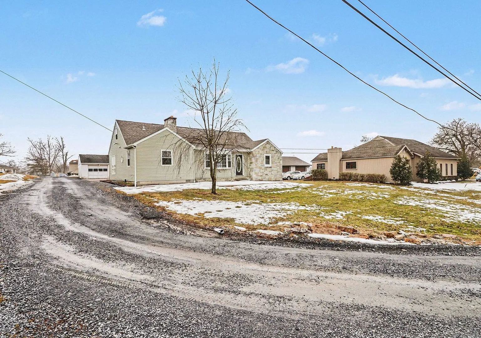 Welcome To This Central Dauphin School District 3-Bedroom, 2-Bathroom Single Family Home located ... — Photo 4