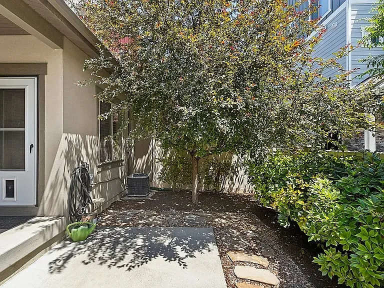 833 W Cannara Way — Photo 5