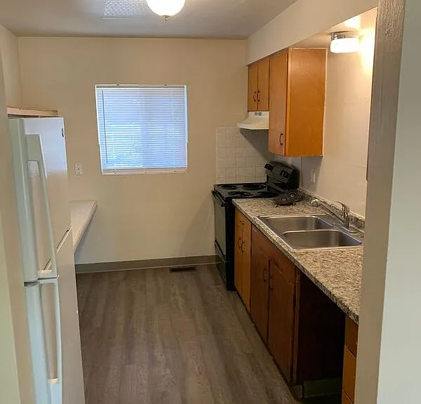 624 W Yakima St #204 — Photo 4