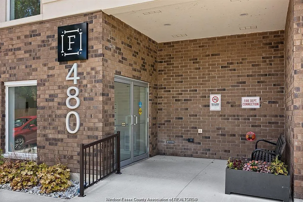 2 bed, 2.0 bath, 1044 sqft, $2,550 — Photo 4