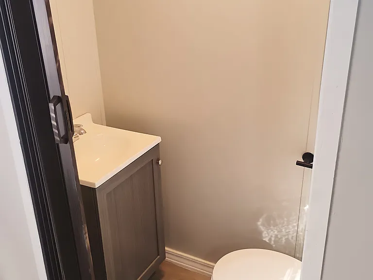 1100 W Locust St #28 — Photo 14