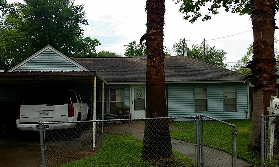 1st image of 403 Bonnie St