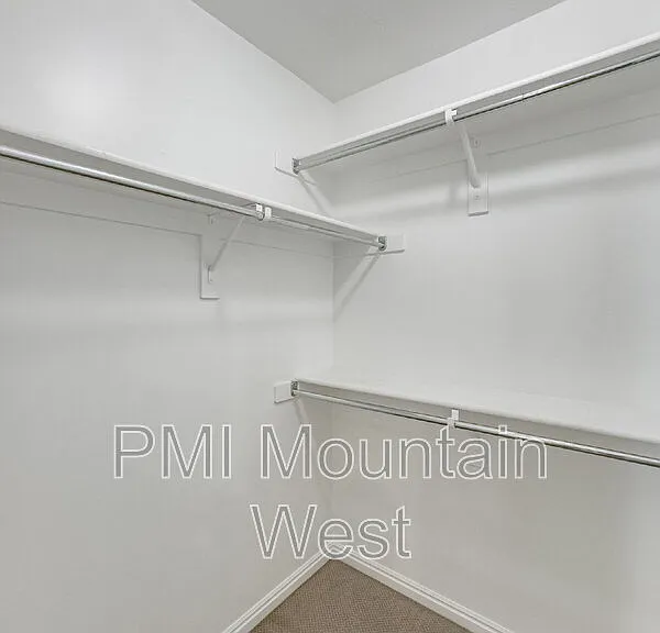 948 Chelsea Ln — Photo 29