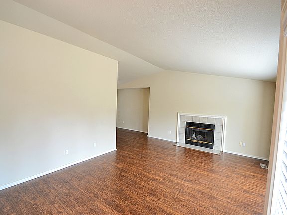 2nd image of 3505 Orchard Pl SE