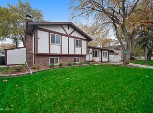 16730 Leclaire Ave, Oak Forest, IL 60452