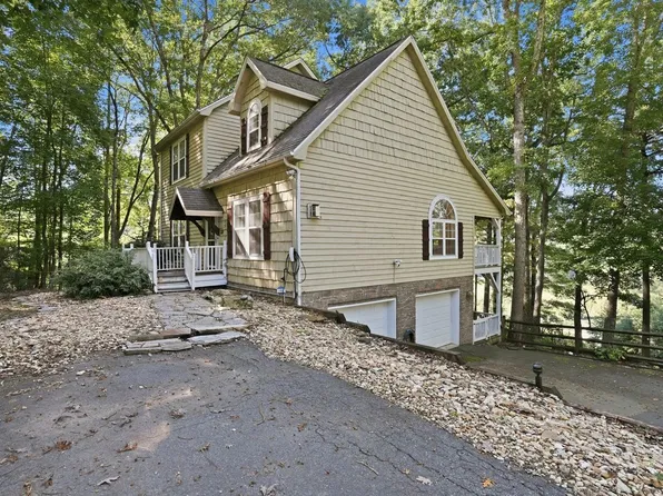 110 Birch Leaf Ln, Fleetwood, NC 28626