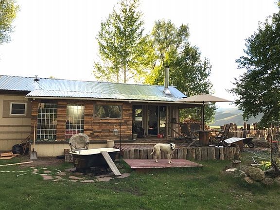 trailer/spare room