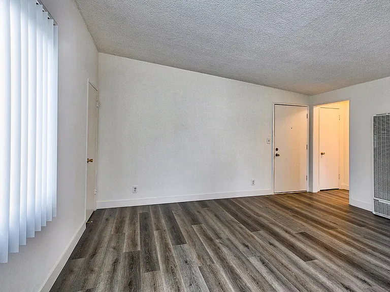 Haskell Apartments — Photo 10