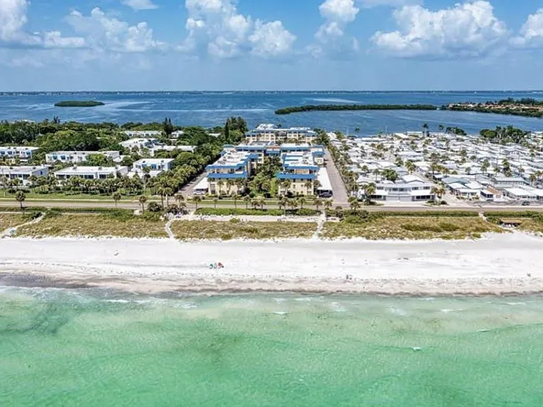 3806 Gulf Of Mexico Dr #208C — Photo 6