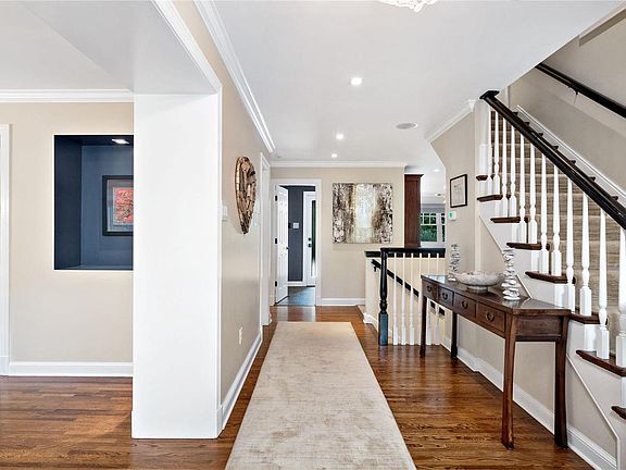 4th image of 11209 Hermitage Hill Pl