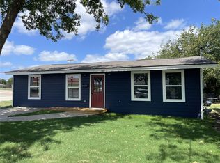 1838 Holland St, Grand Prairie, TX 75051
