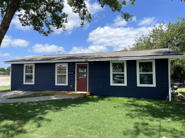 1838 Holland St, Grand Prairie, TX 75051