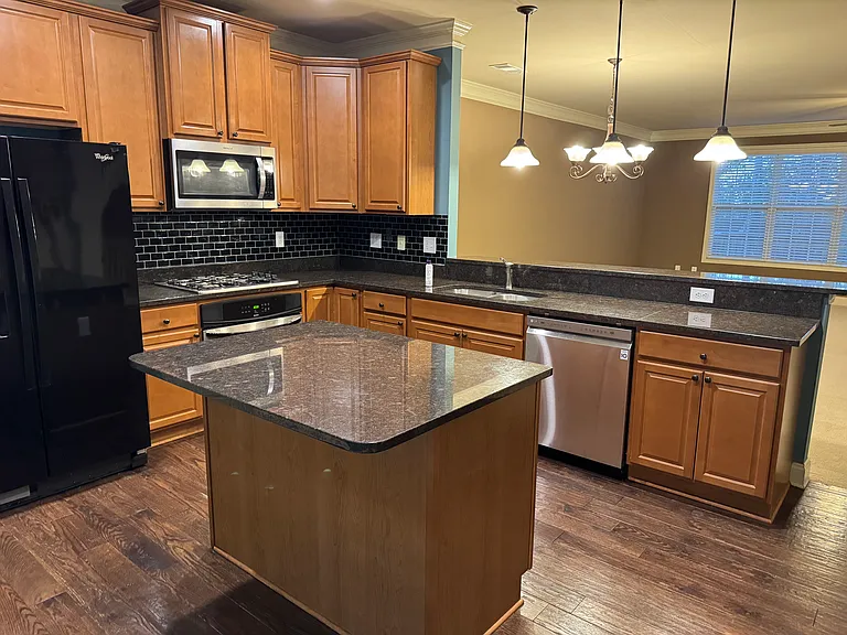 5020 Windcrest Ln — Photo 10