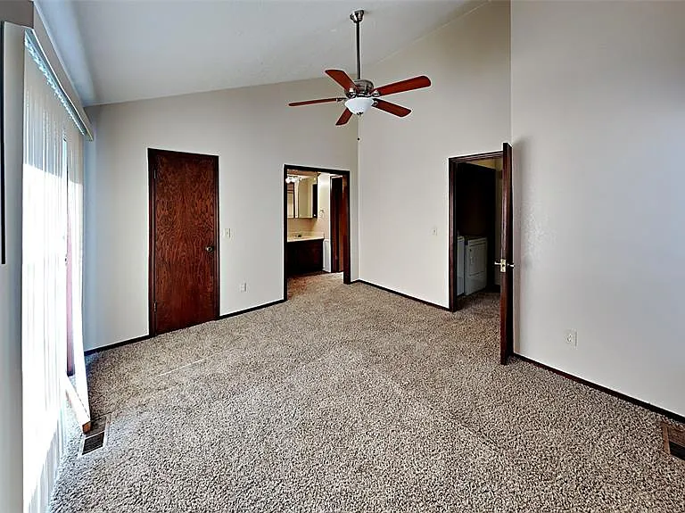 1910 Three Stars Rd — Photo 5